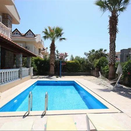 Villa Lebrentals Tina