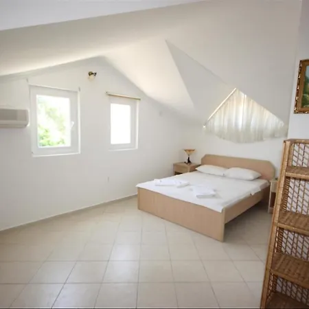 Vılla Tına Villa